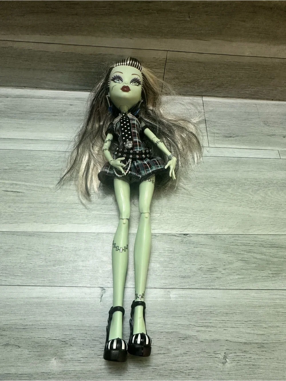 Monster High Frankie Stein  Green & Black Plaid Fashion Doll